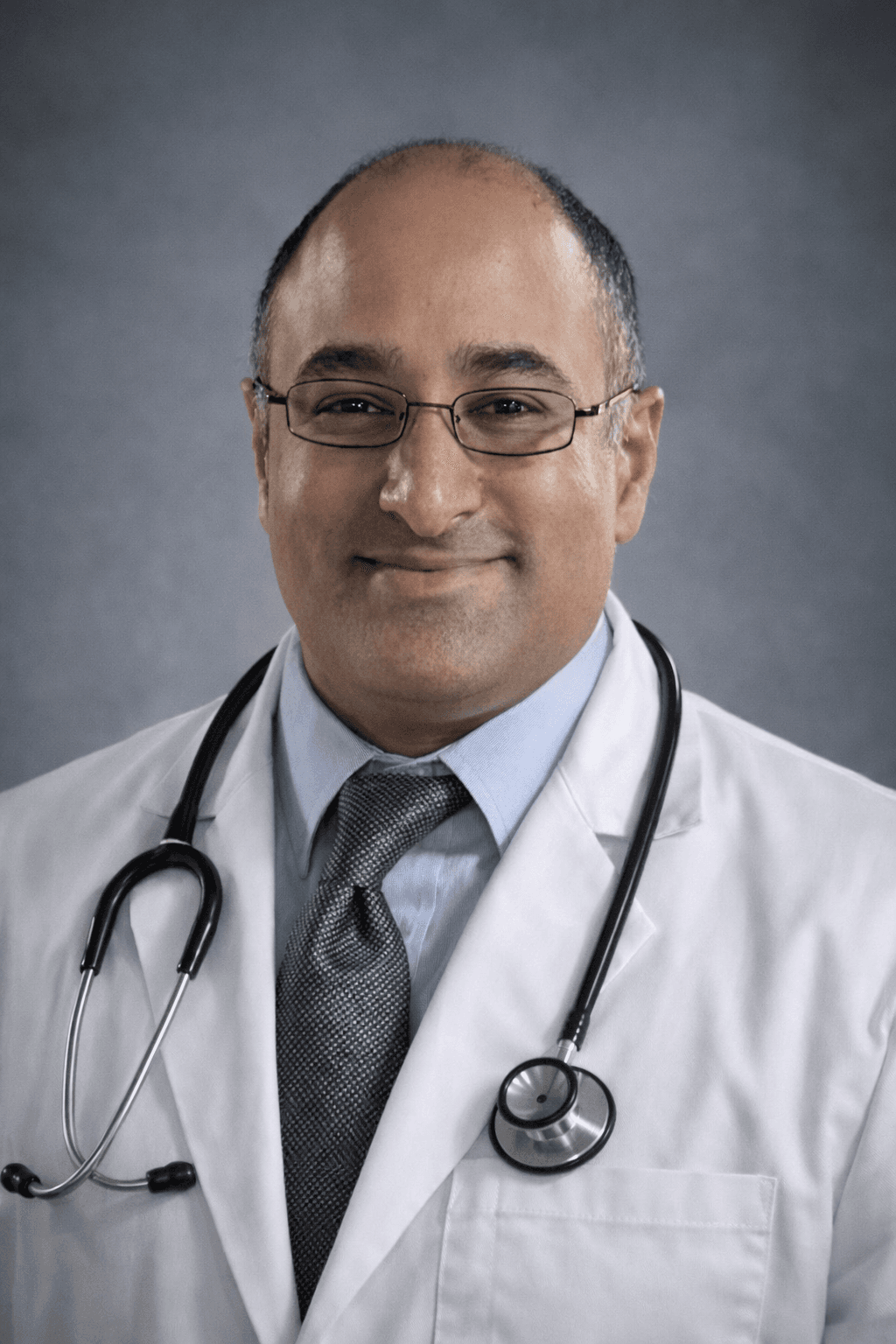 Retrato del Dr. Ankur Fadia